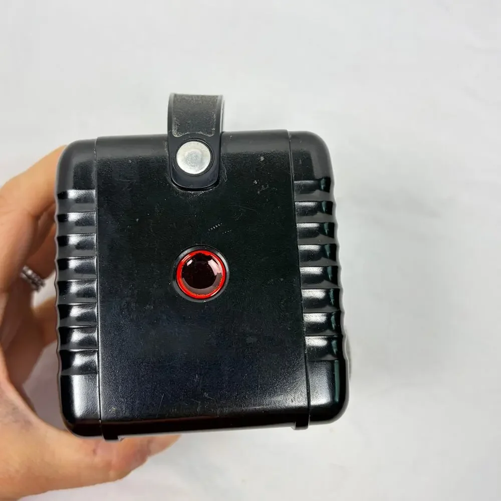VTG Kodak Brownie Hawkeye Camera Flash Model, Kodak 620 Film - not working